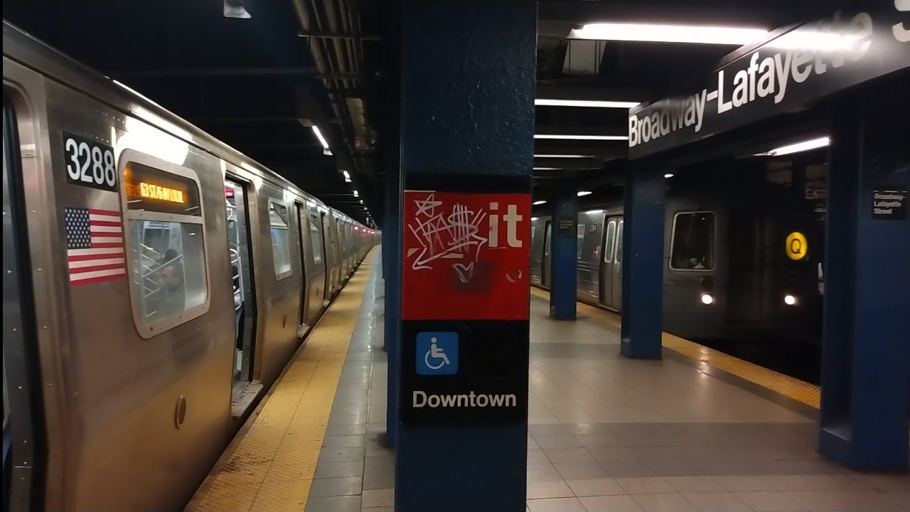 R179 #3288 (F) + R68 #2784 (Q) via 6 Av Line leaving Broadway - Lafayette