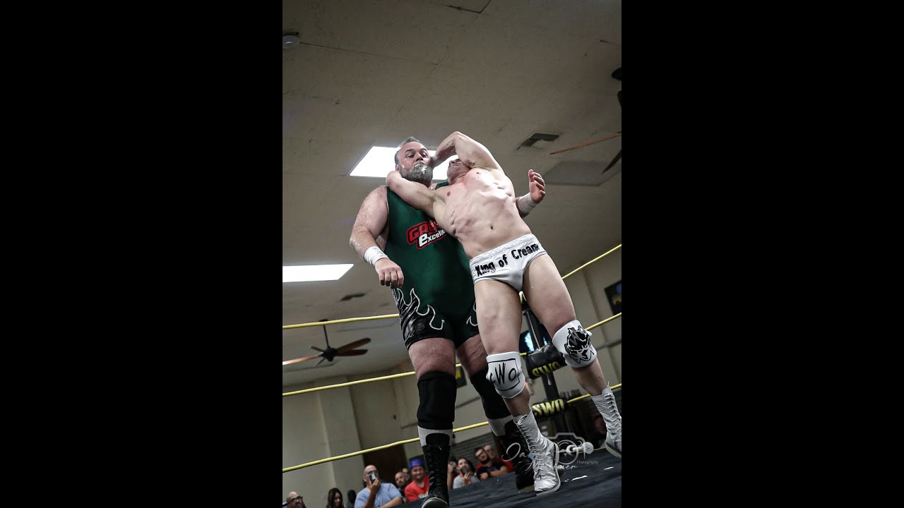 Stan Stylez vs Greg Excellent in a Pro Wrestling Championship Match!