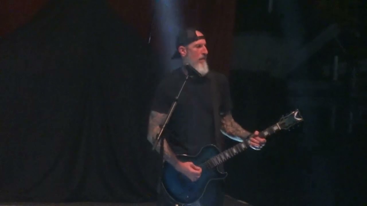 Sevendust - 
