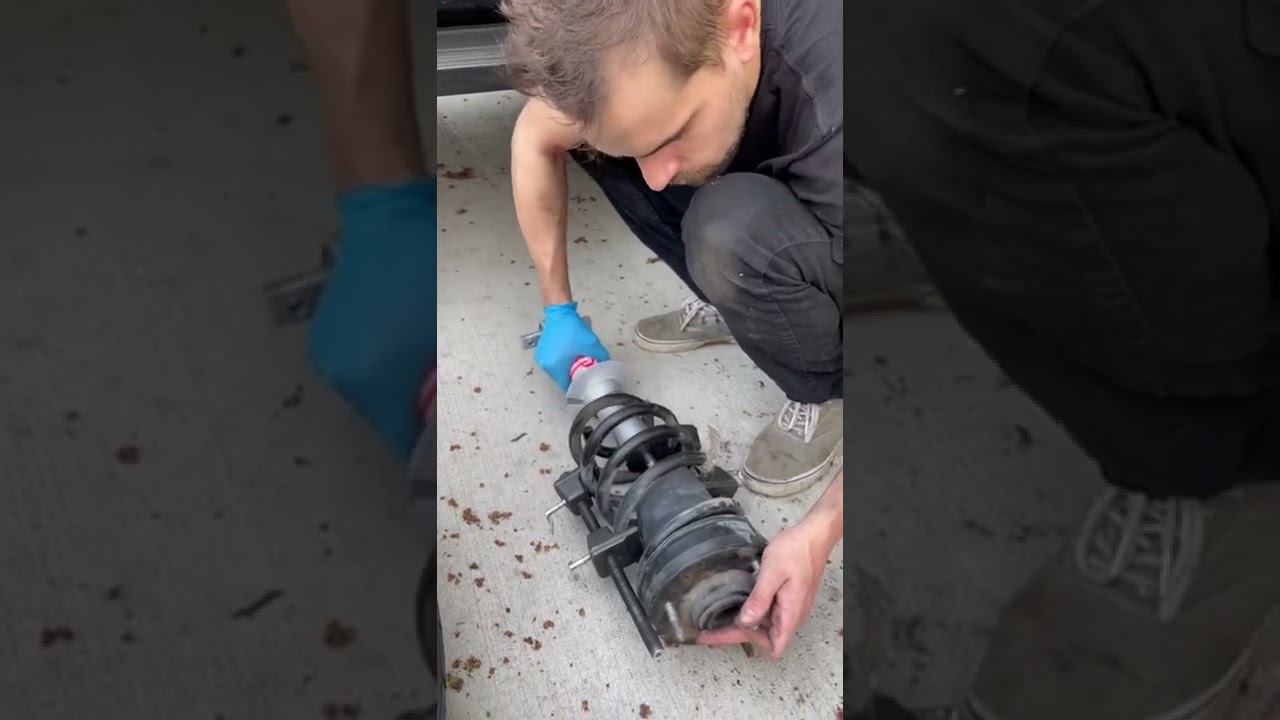 2011 Tahoe suspension upgrade front Struts #shorts #tahoe #shocking #upgrade #chevrolet #build