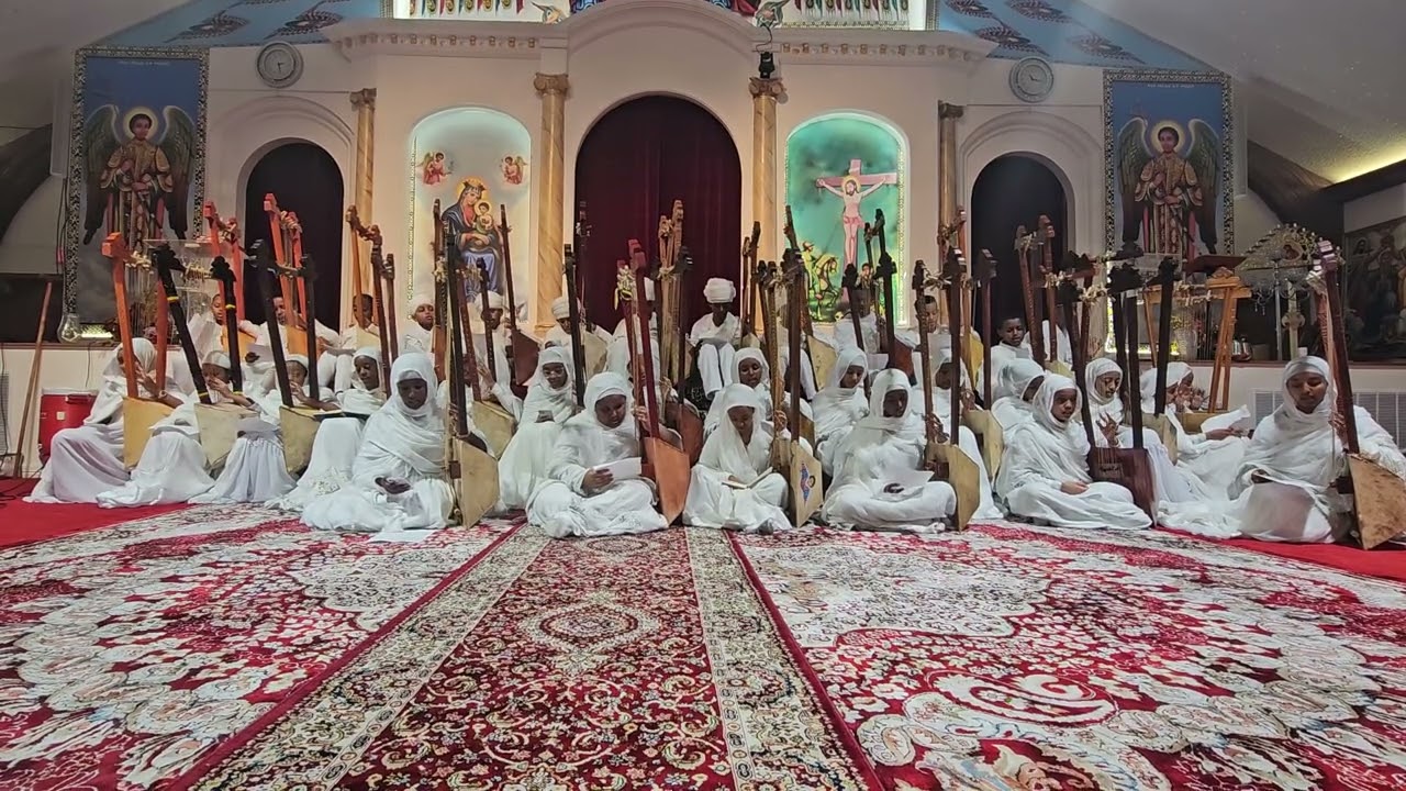He Never Left  አልተወኝም 