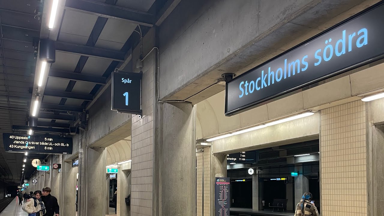S4: A4: linje 40/44 — Bussar och tåg i Stockholms södra.