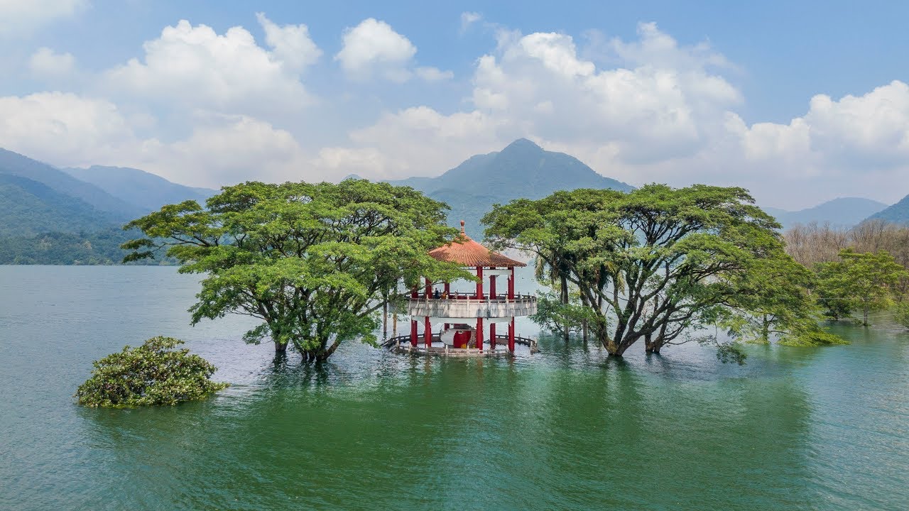 台灣最大的湖泊 （兩個日月潭大）Biggest Lake in Taiwan