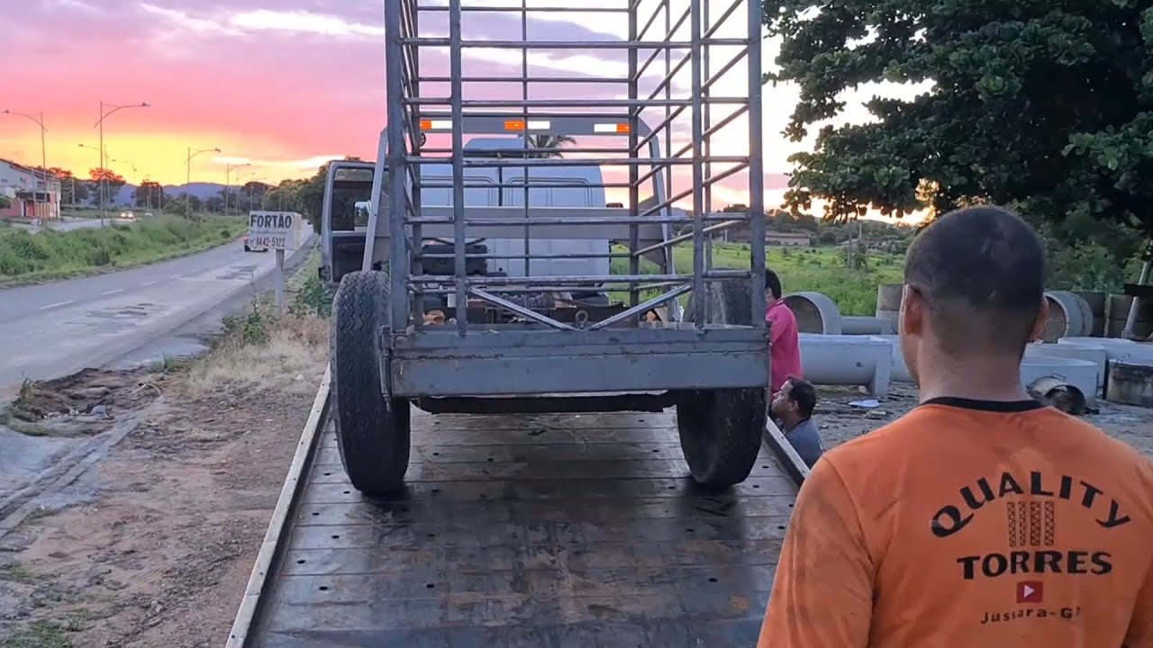 Gaiola para transporte de gado em reboque parte final