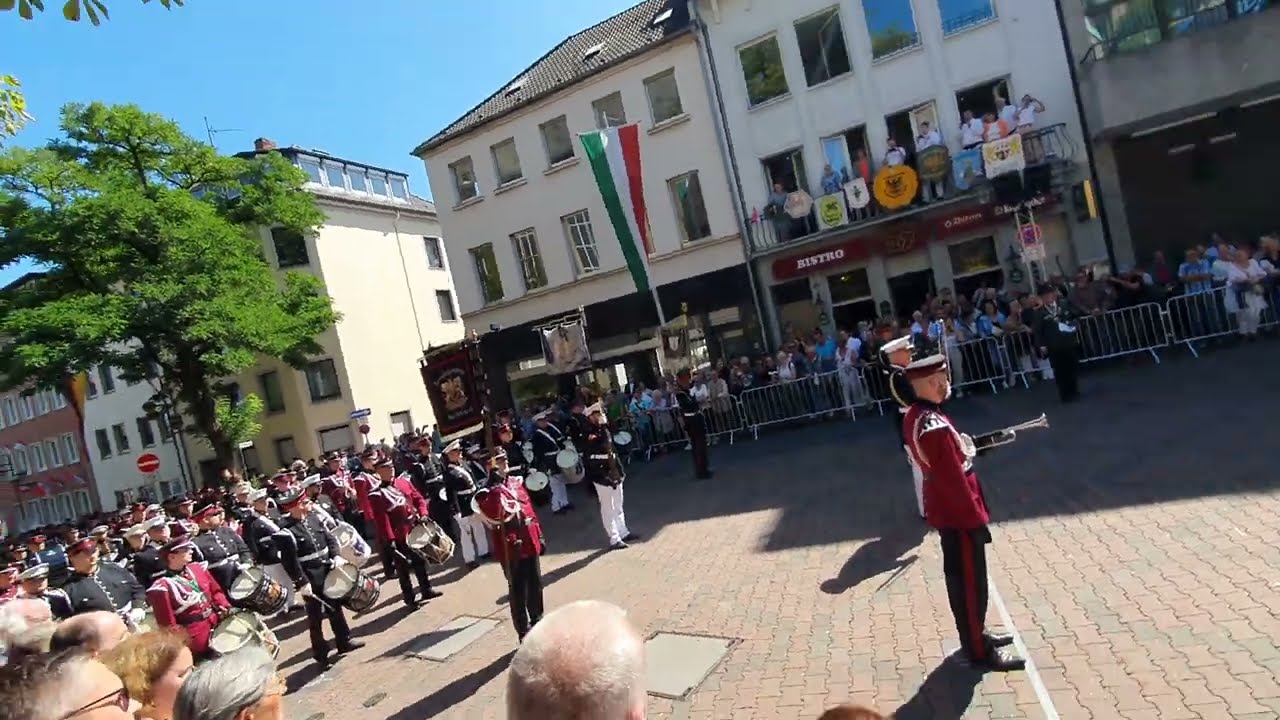 Sch&uuml;tzenfest Neuss 2022 Parade Fanfarenkorps Neuss Furth Reuschenberg