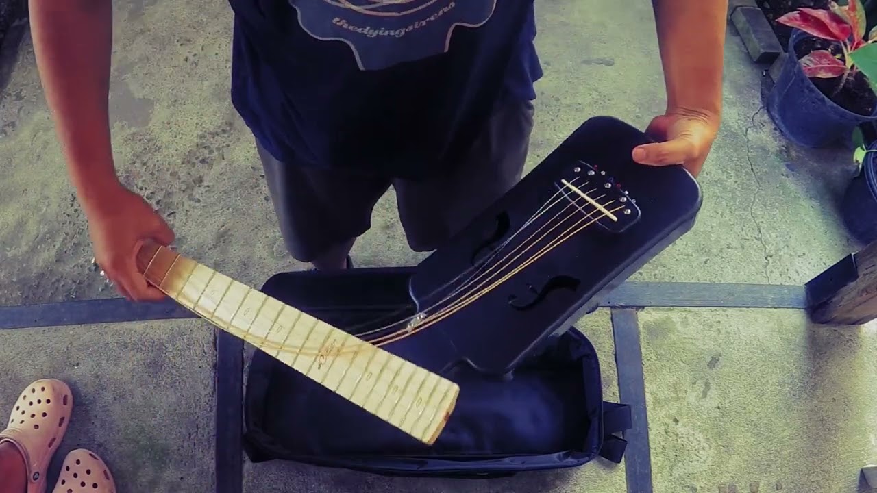Unboxing and Sound Test of Snap Dragon Guitars' Snapaka