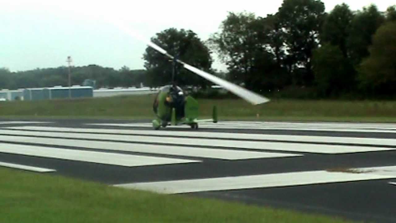Wayne Hubbs flying his RAF2000 Gyro