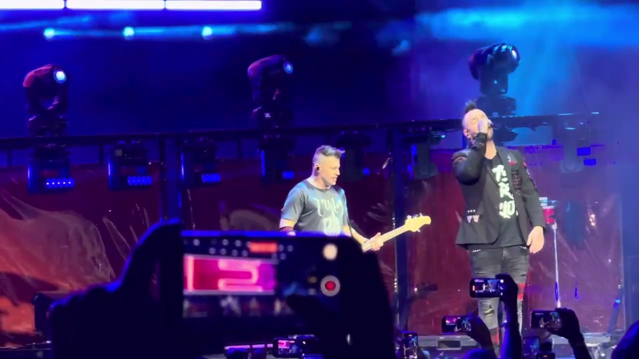 Three Days Grace I Hate Everything About You 10.10.25 Isleta Amphitheater Albuquerque New Mexico USA
