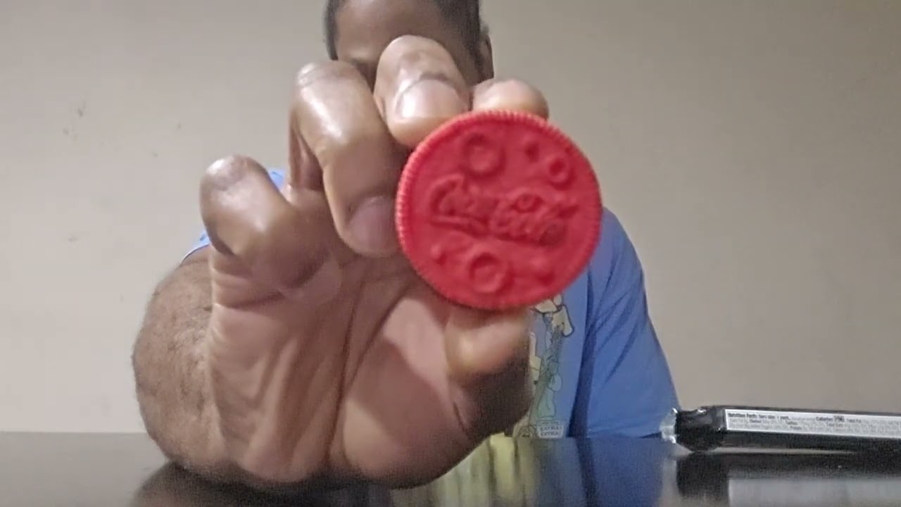 Oreo 2024 Coca-Cola flavor is this the best for 2024 let's find out now