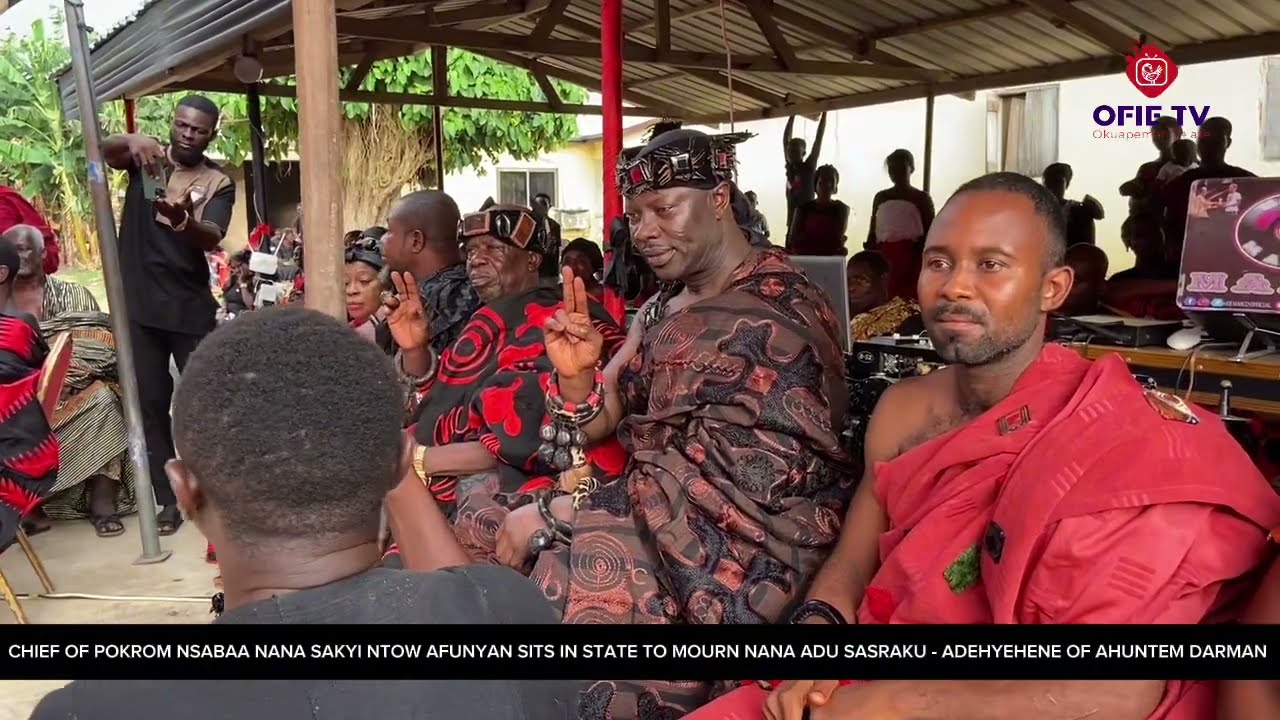 AKUAPEM #BANMUHENE MOURNS NANA ADU SASRAKU - POKROM ADEHYEHENE