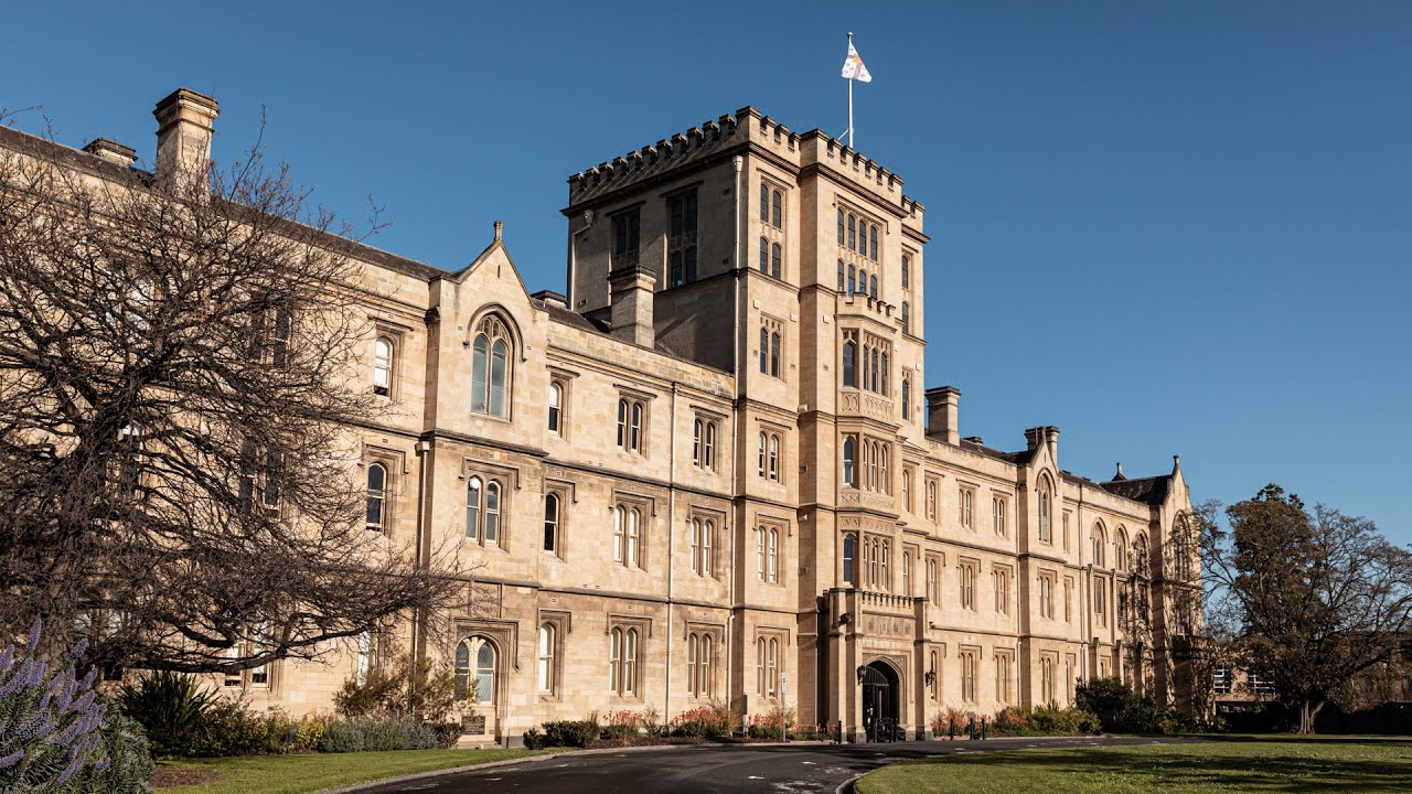 Queen's College Virtual Tour