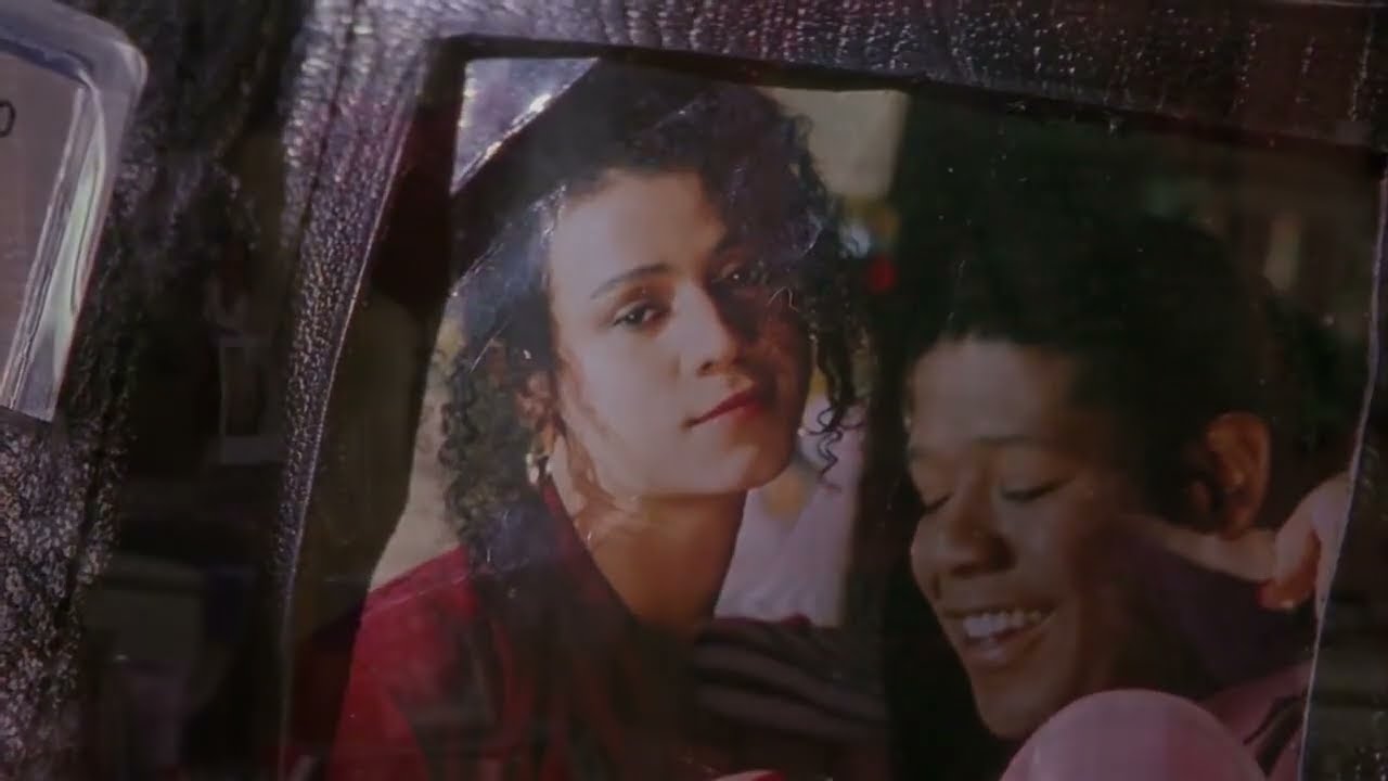 (Trailer/O) Tra&iacute;dos Pelo Desejo (1992, Neil Jordan)