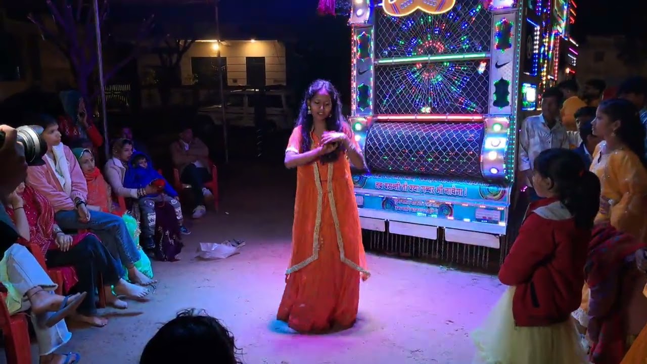 Bhai ki sadi me sister ka butifull dance..🤭🤭