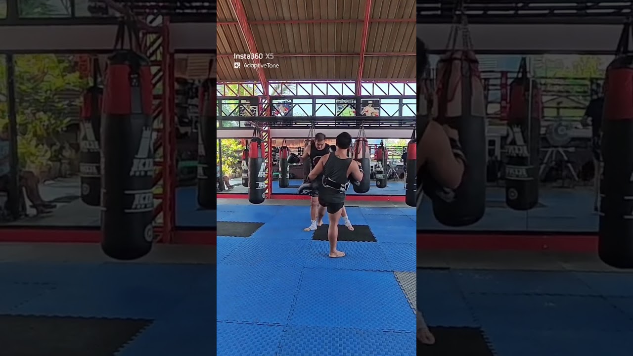 Over 50 Muay Thai: 2 February 2026.  Round 3 with Kru Dream at Kiatsongrit Muay Thai gym.