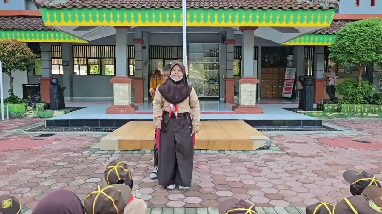 Tari sirih kuning #SDN makasar 06 pagi