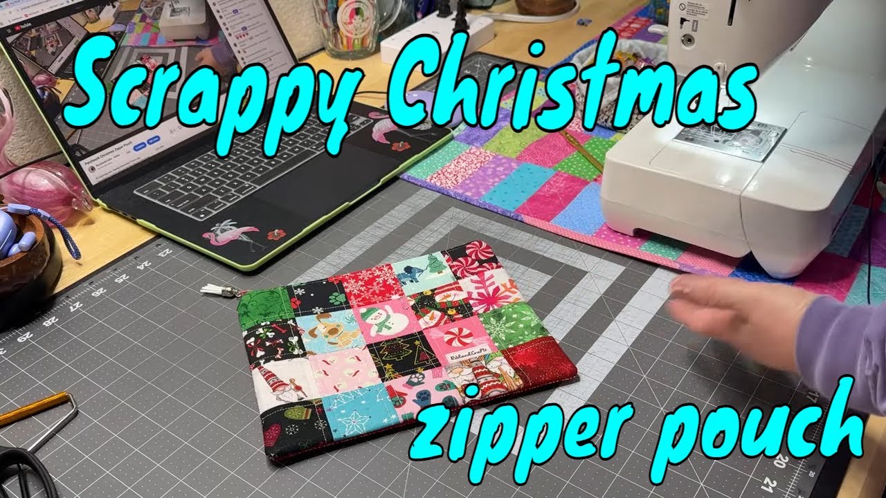 Advent 2025 Day 6 Patchwork Christmas Zipper Pouch