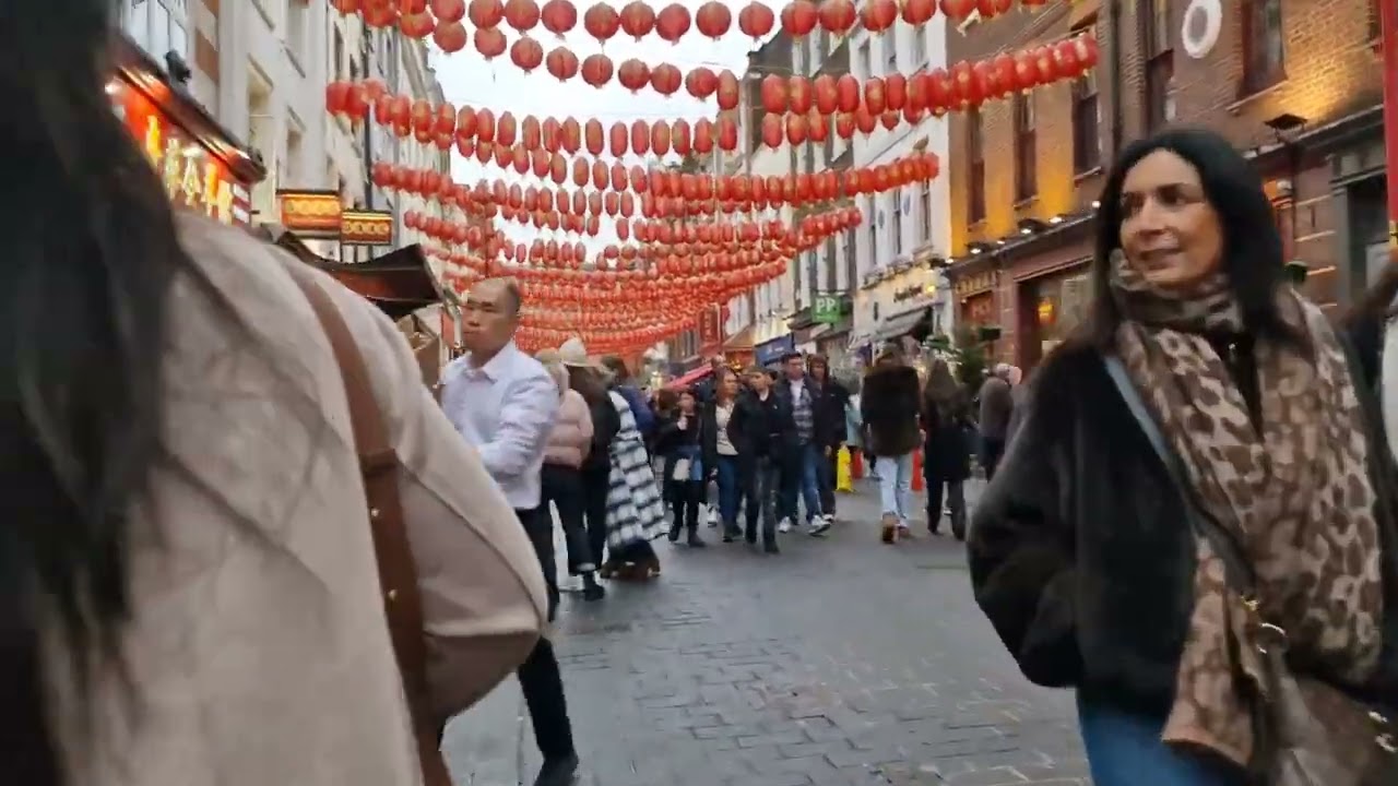 GERRARD STREET in London Chinatown!! (December 2025) Walking Through