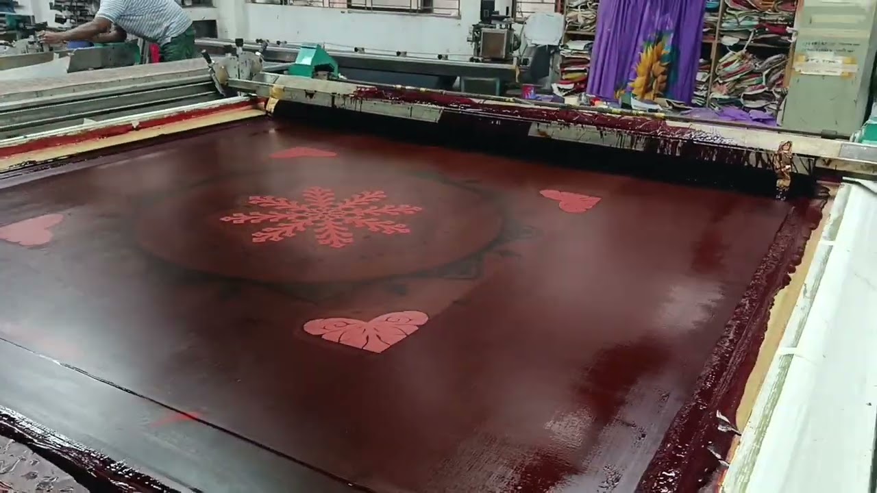 কিভাবে একটি বড় বেড শিটে একটি নকশা প্রিন্ট করা হয়