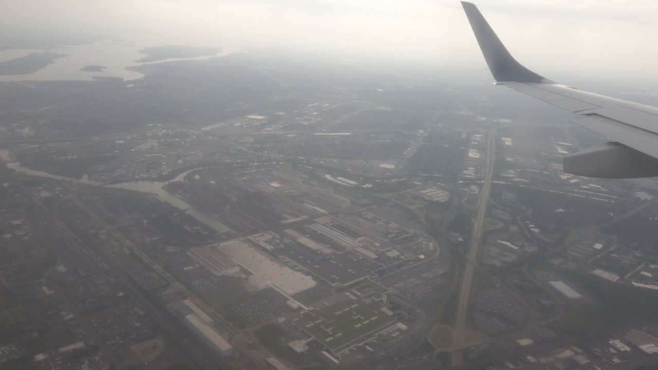 TURBULENT DESCEND! JetBlue Airways E190 descend and touchdown @ Detroit Metro Airport, Romulus MI