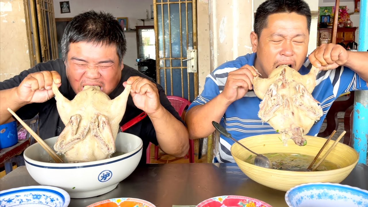 Thi Ăn 2 Con Vịt 5Ký Nấu Hủ Tiếu, Quá Bất Ngờ Trước Trận.Đấu Này