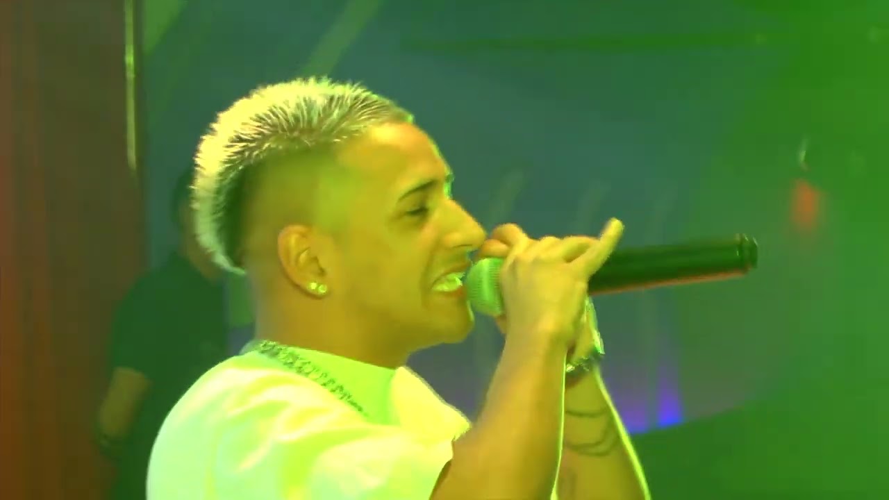 El Negro Tecla en el Estadio EL Santo