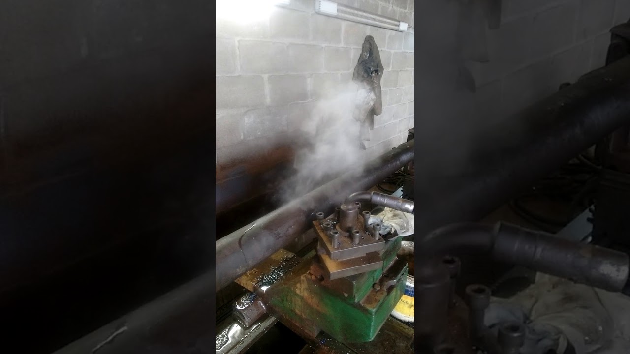 Endireitando cardam com calor e água