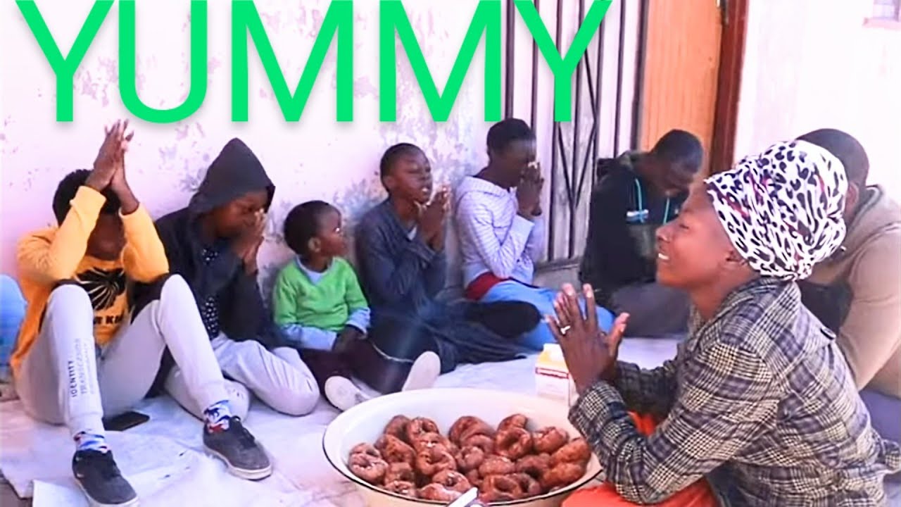 DAILY RURAL LIVING[we cooked donuts in an African village way]