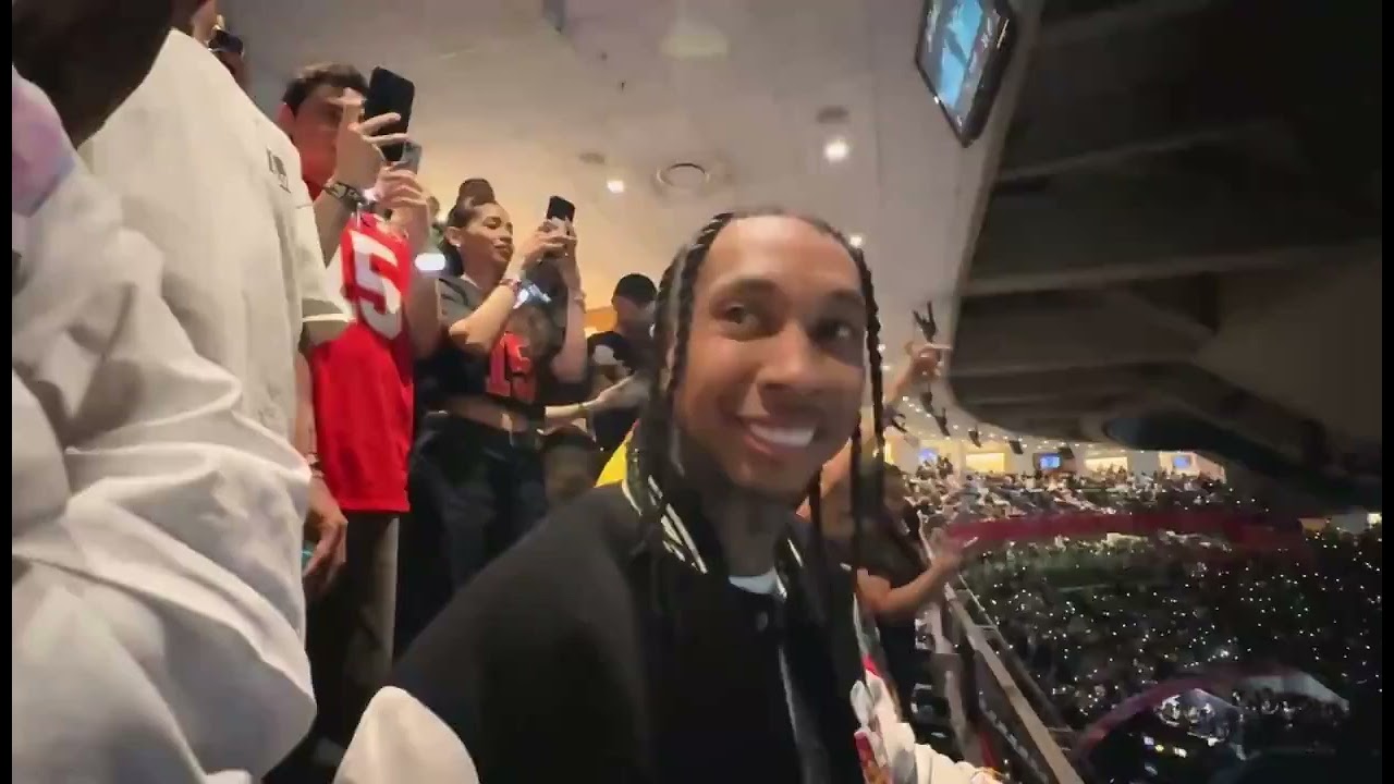 Tyga reacting to 'Not like us' at the superbowl Live #superbowlhalftimeshow