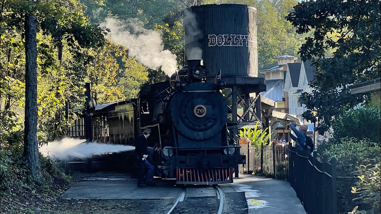 Dollywood Express #70 October 2021
