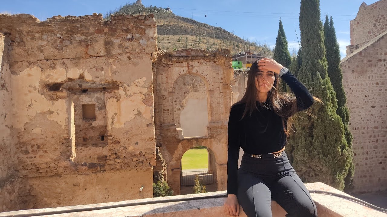 🤯 CONVENTO ABANDONADO su Interior te va a SORPRENDER