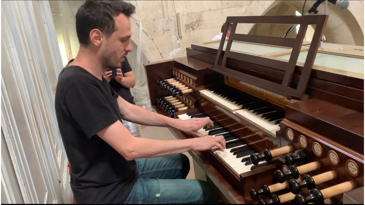 Mark Oselski - first touch with Cathedral organ (Alba Iulia)