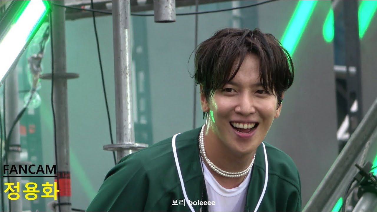 [FANCAM] 230914 정용화 - 성균관대 축제 무대 (Full Version)