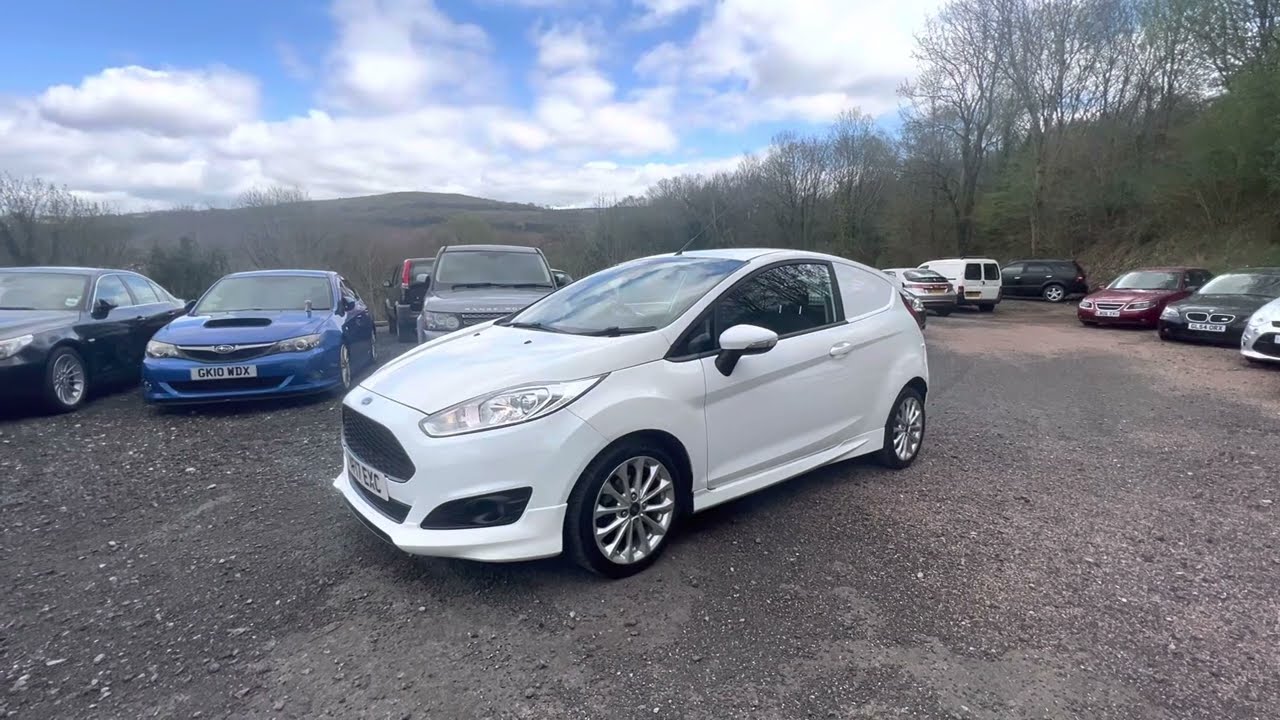 2017 Ford Fiesta Sport van 1.5tdci Euro6 car derived Van. Spec rundown and review. Walk around video