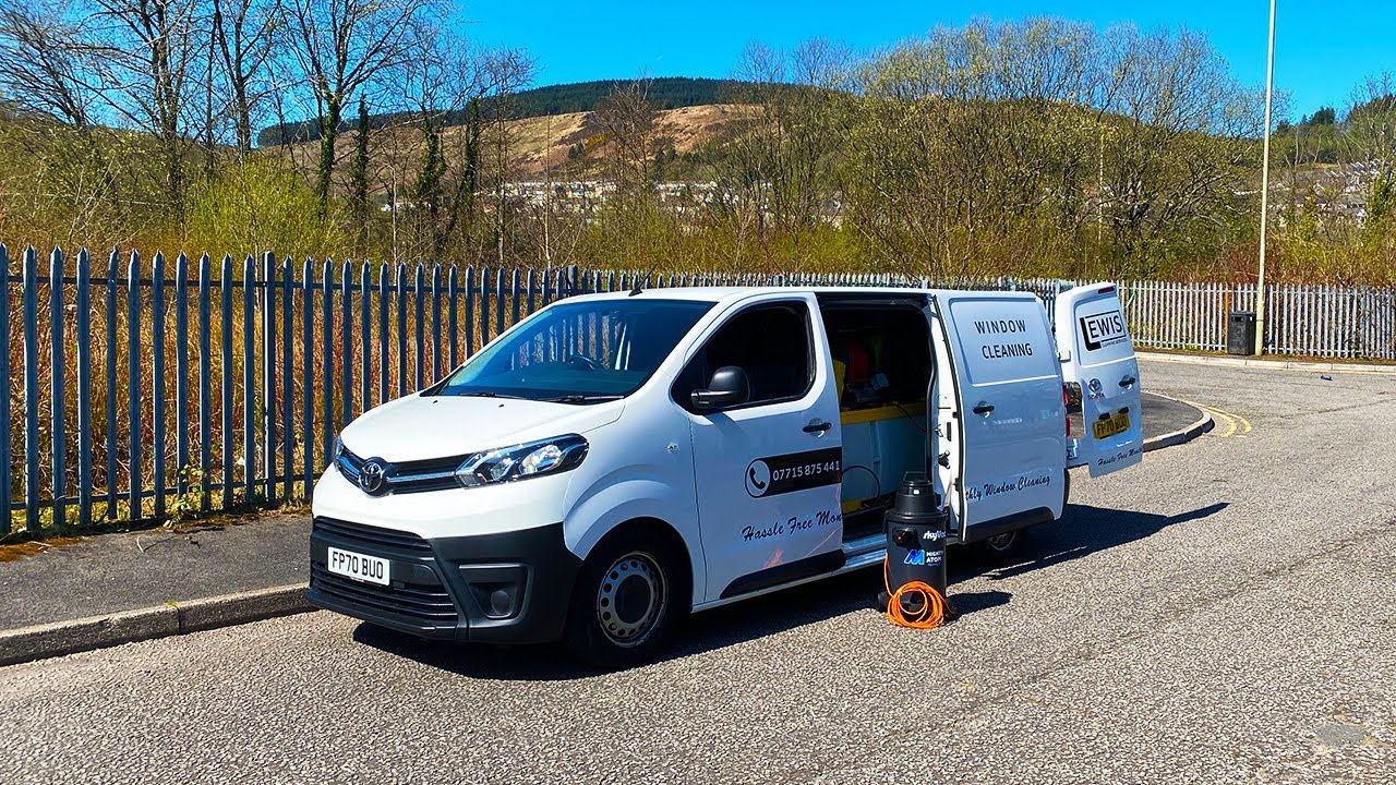 Can you run a Gutter Vacuum from a leisure battery? (Yes you can)