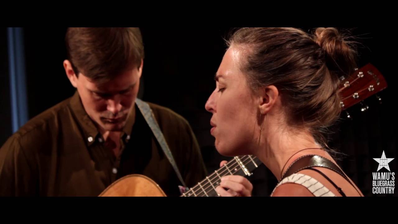 The Honey Dewdrops - Hold Love [Live at WAMU's Bluegrass Country]
