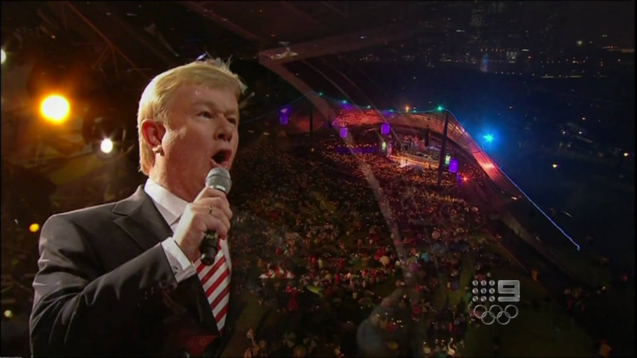 Denis Walter - O Come, All Ye Faithful - Carols by Candlelight 2009