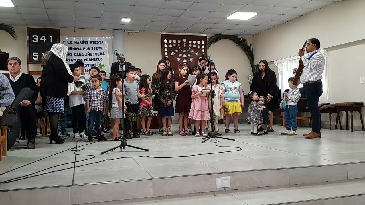 Niños - Un hogar se hace fuerte amando a Dios