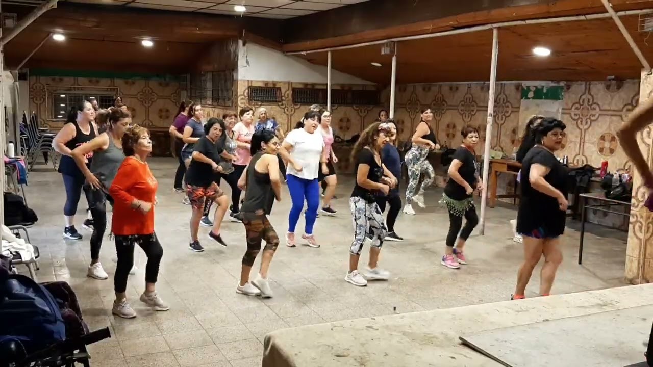 Baile entretenido 11 Lunes 16 de Marzo 2026 profesora Angela Sierra club los 120 lo Espejo