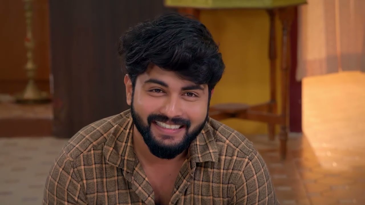 Parthibhan Sells His Bike - Rajini - Full Ep 268 - Zee Tamil