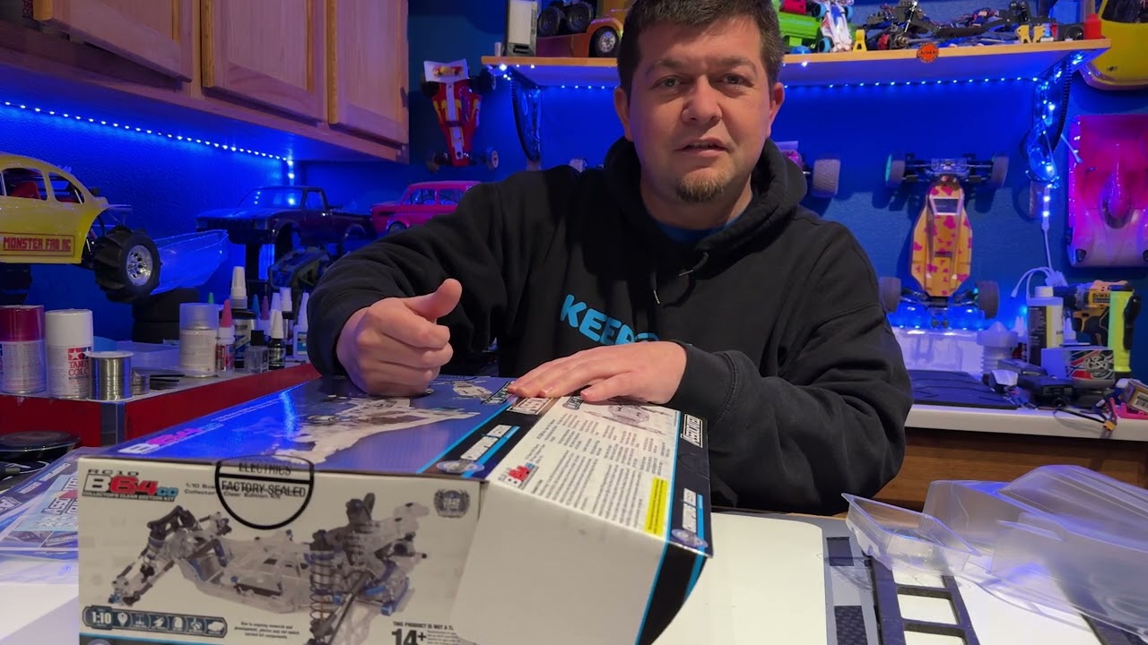 Unboxing and Building the Team Associated RC10b6.4cc