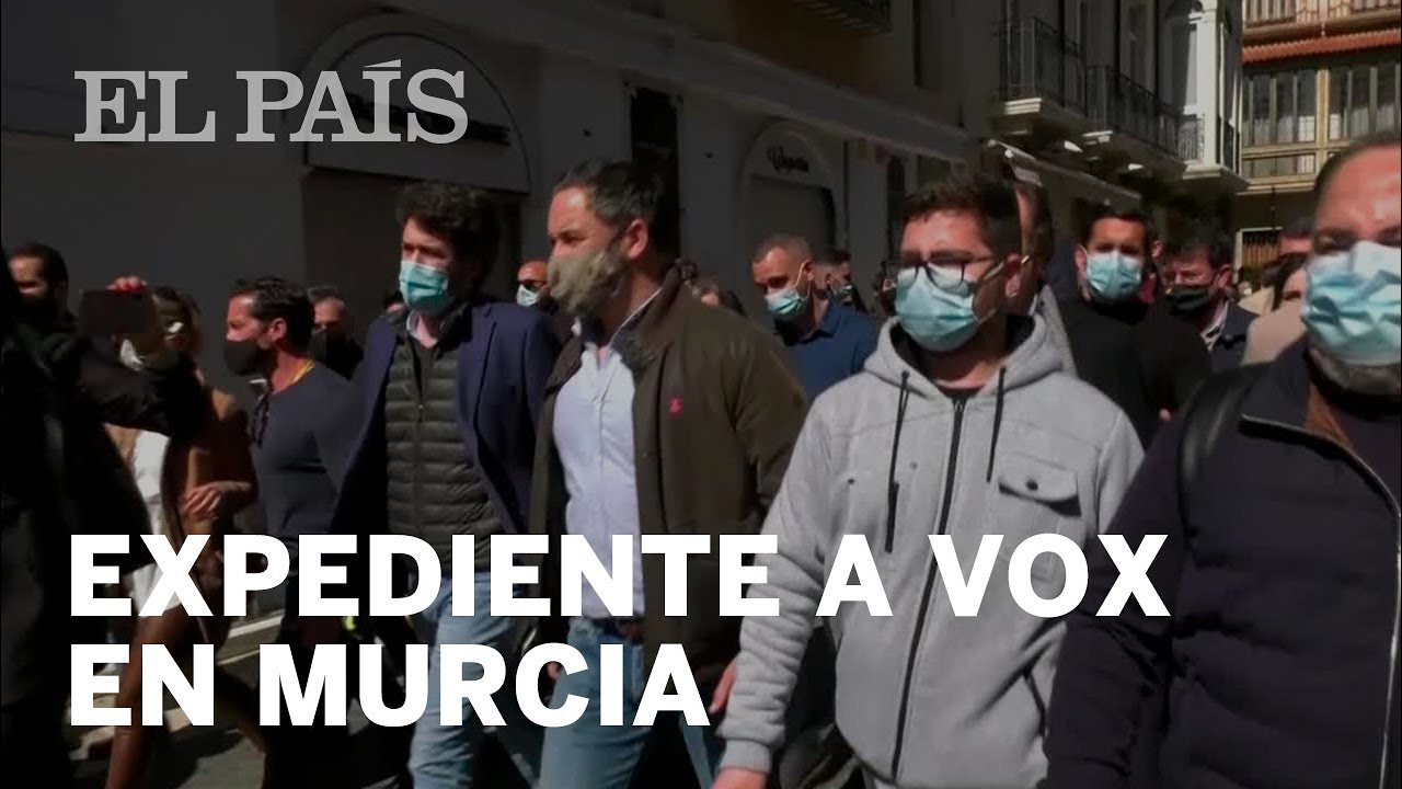 La Delegación del Gobierno en Murcia abre un expediente a Vox por reunir a 1.500 personas en plen...