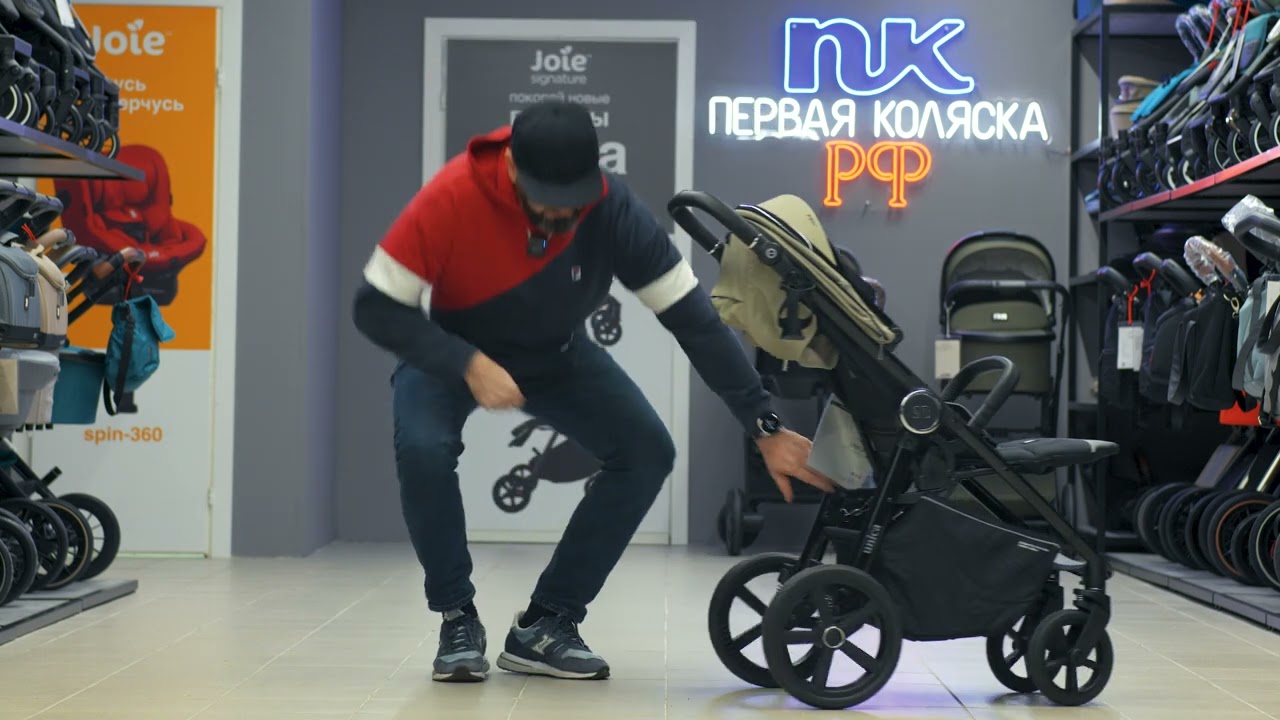 Продуманная прогулочная коляска Sweet Baby Unica