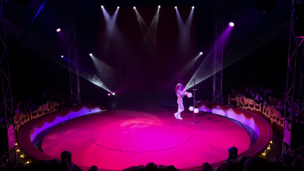 Vanessa Lagron at Cirque Nicolas Bouglione 