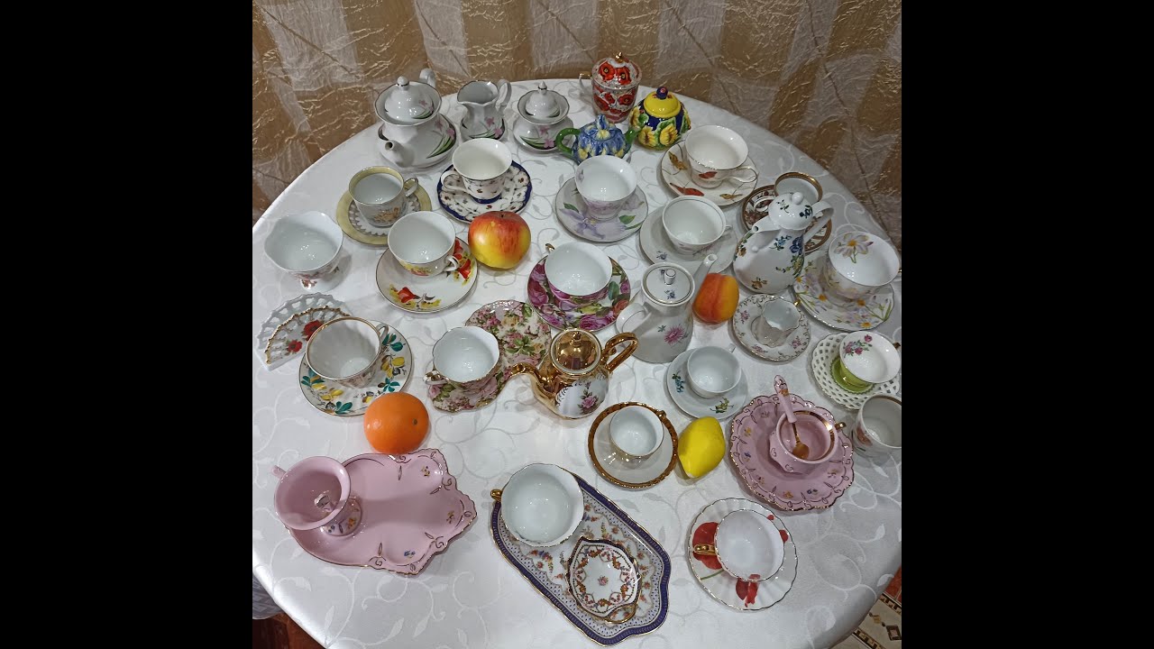 АНГЛИЙСКИЙ И НЕМЕЦКИЙ ФАРФОР С ЦВЕТОЧНЫМ РИСУНКОМ.