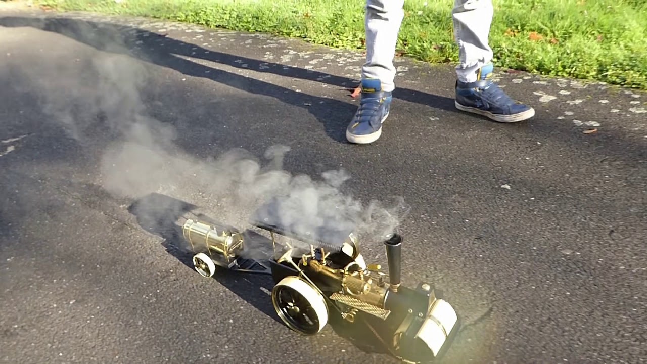 Dampfwalze in Fahrt
