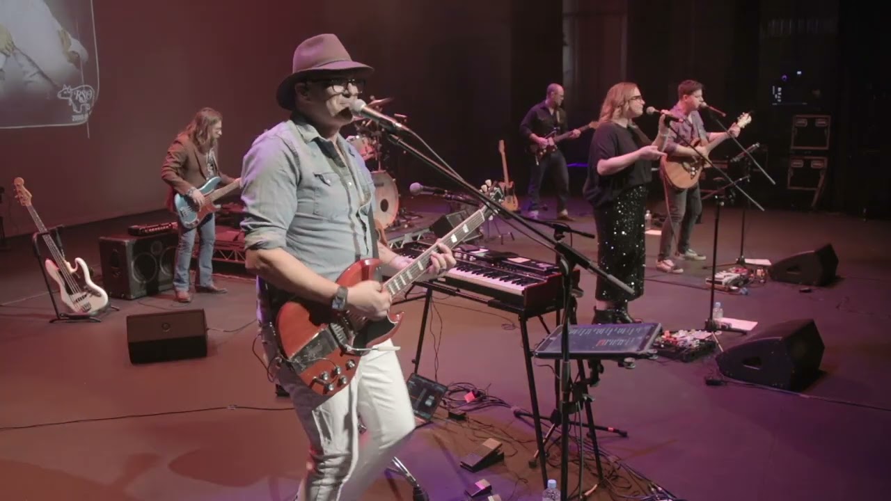 Stayin' Alive (Bee Gees cover) - The Album Show - Live at the Art House, Wyong