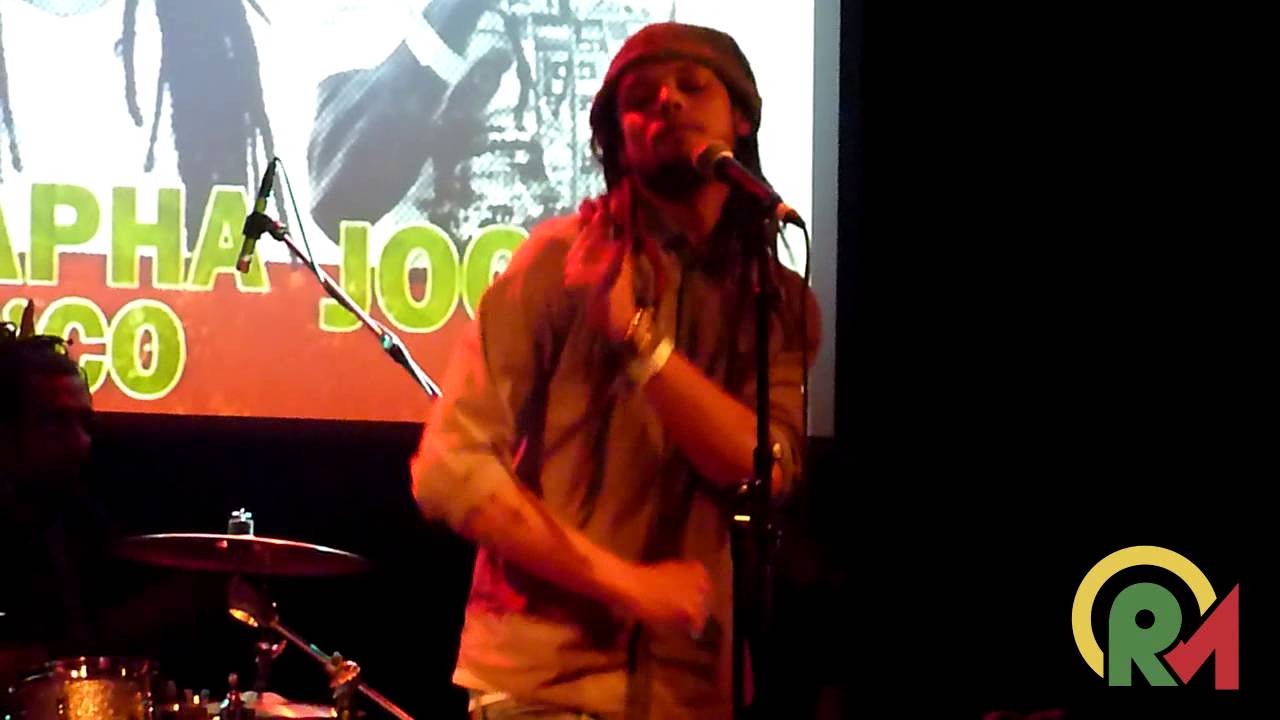 Ziggi Recado - Ganja Smoke in the Air / Liberation @ Reggae Unplugged (21/3/2015)