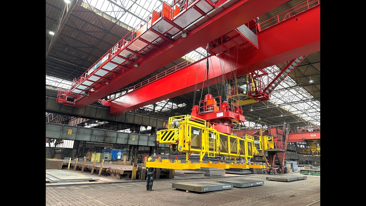 Neuer Stahlwerkskran für Salzgitter Grobblech