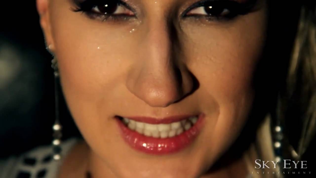 Snoopy MC & Natasa Malinkova - Daleku od tebe (Official HD Video)