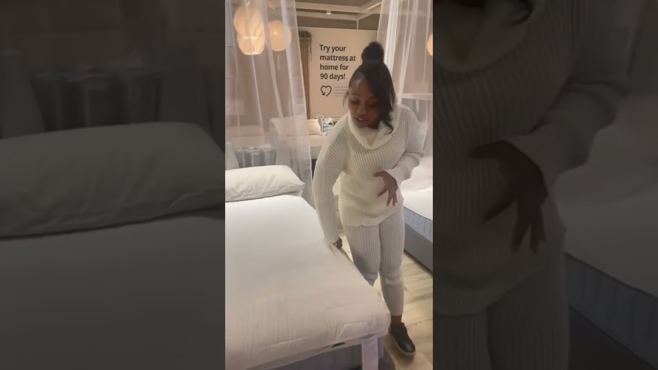 Mattress shopping at IKEA with posture expert